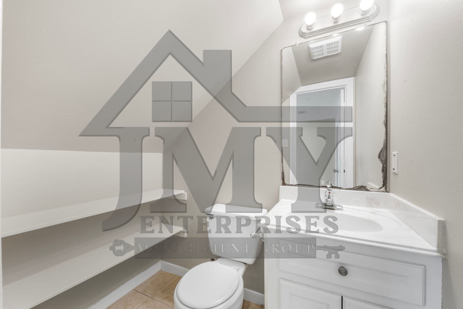 Houston Apartment: 2526 Aldon St
