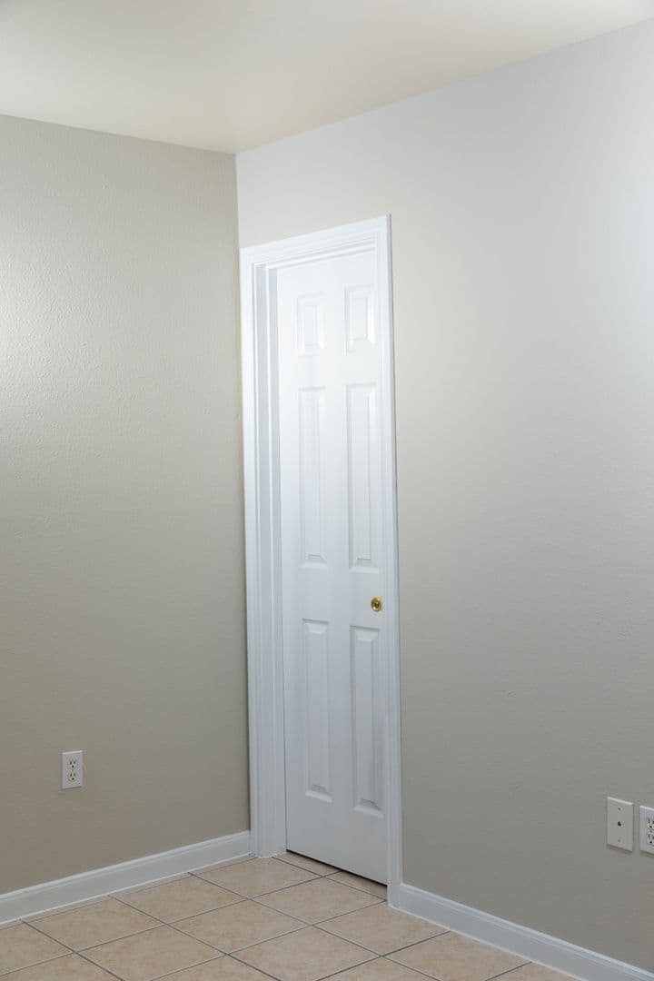 Houston Apartment: 815 Tidwell Rd