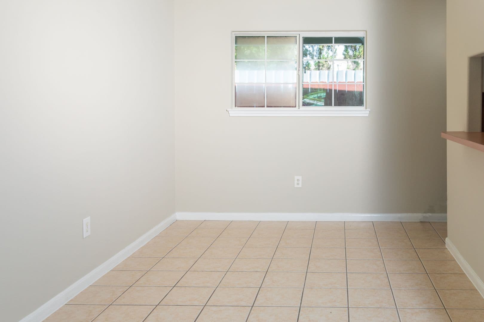 Houston Apartment: 815 Tidwell Rd