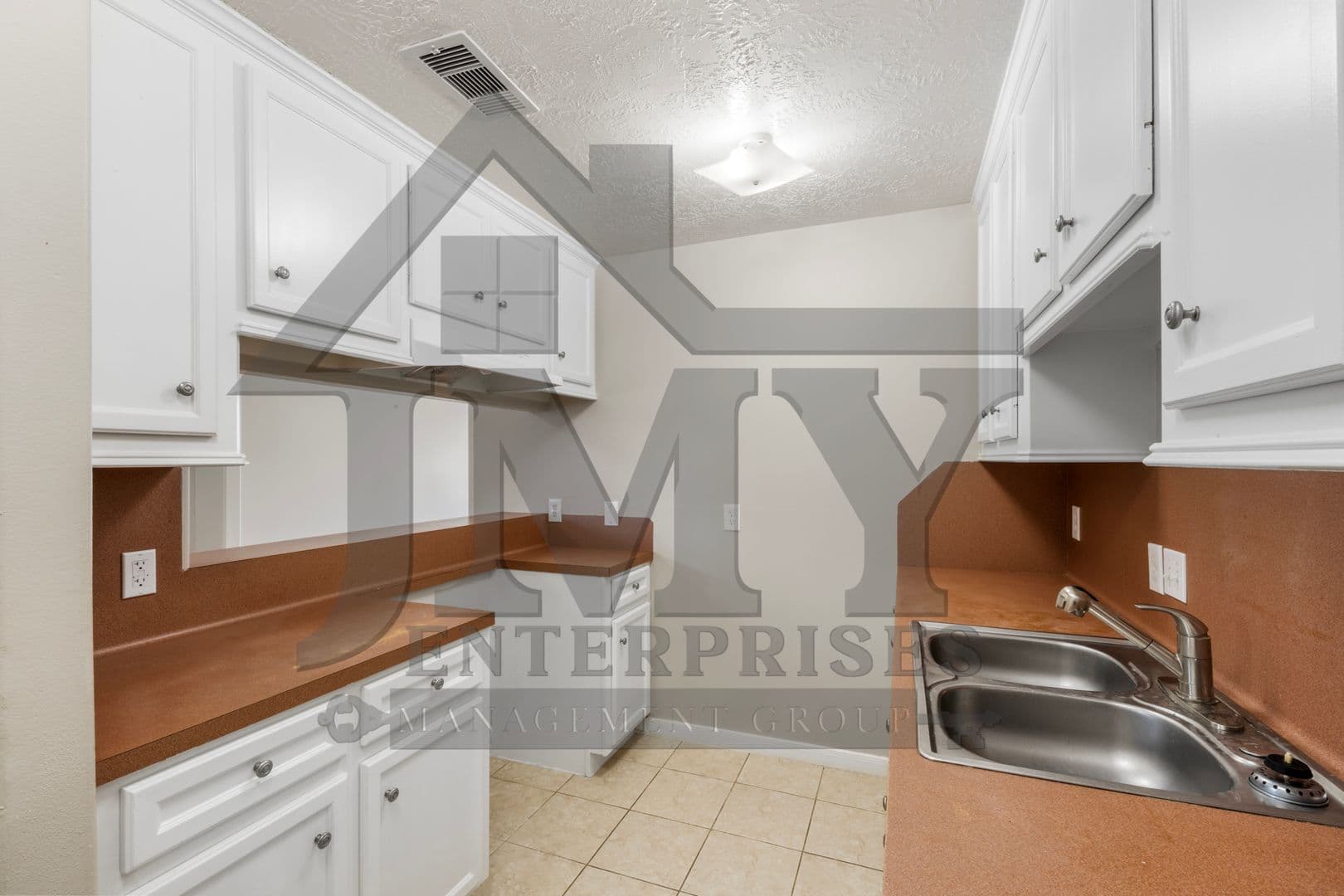 Houston Apartment: 2526 Aldon St