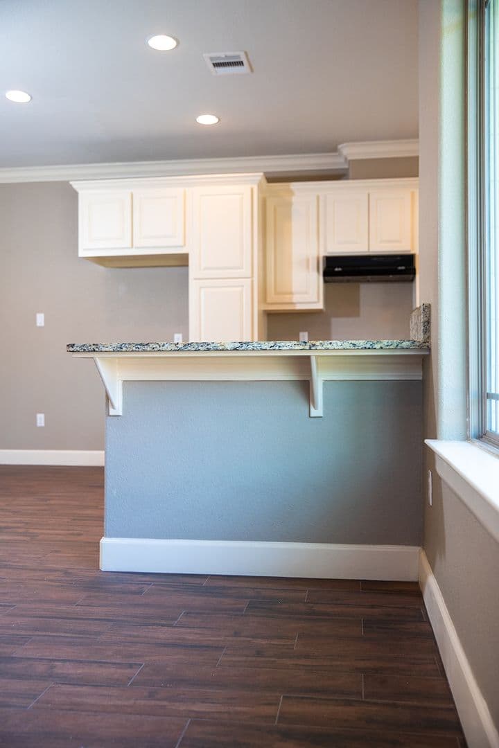 Houston Apartment: BLK 1 - Craven Oaks St.