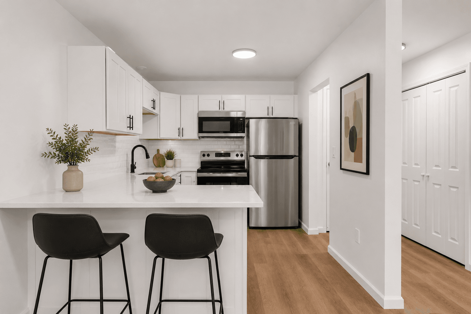 Plymouth Apartment: 775 Coolidge