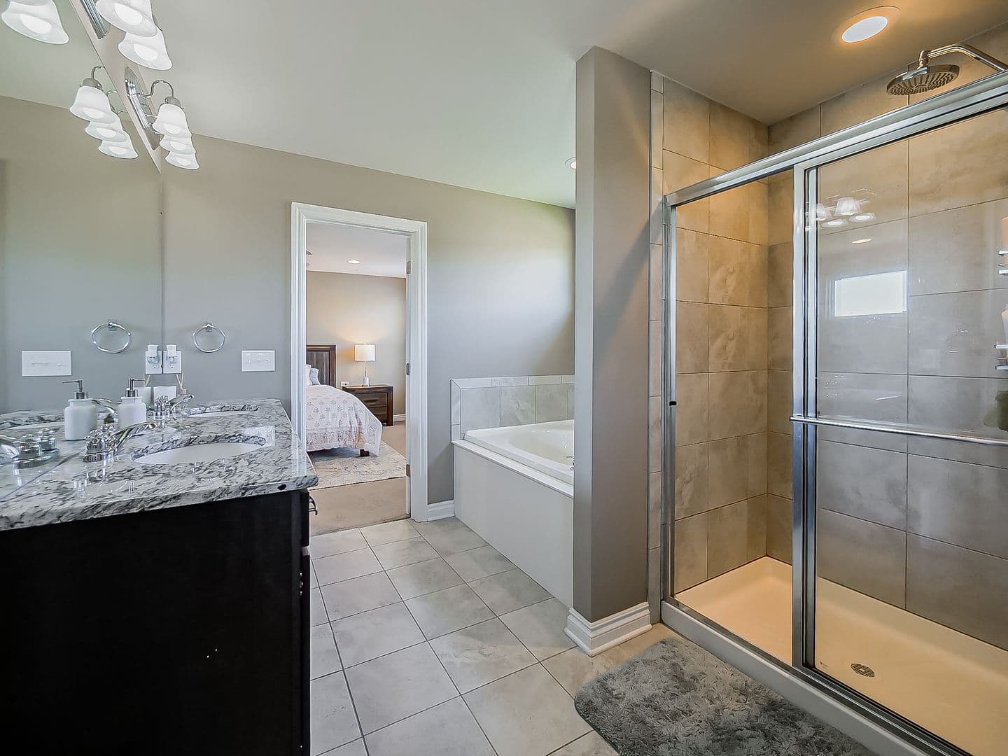 South Lyon House: 23431 Crooked Tree Ct S