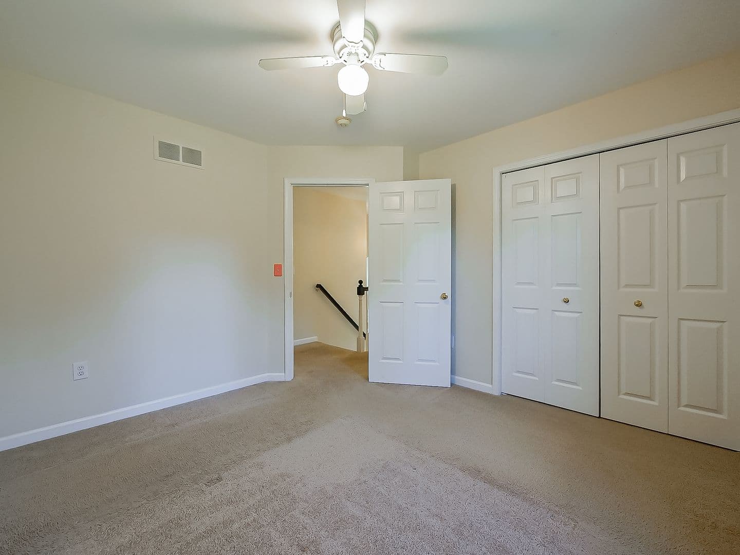 Wixom House: 3140 Mulberry Ct