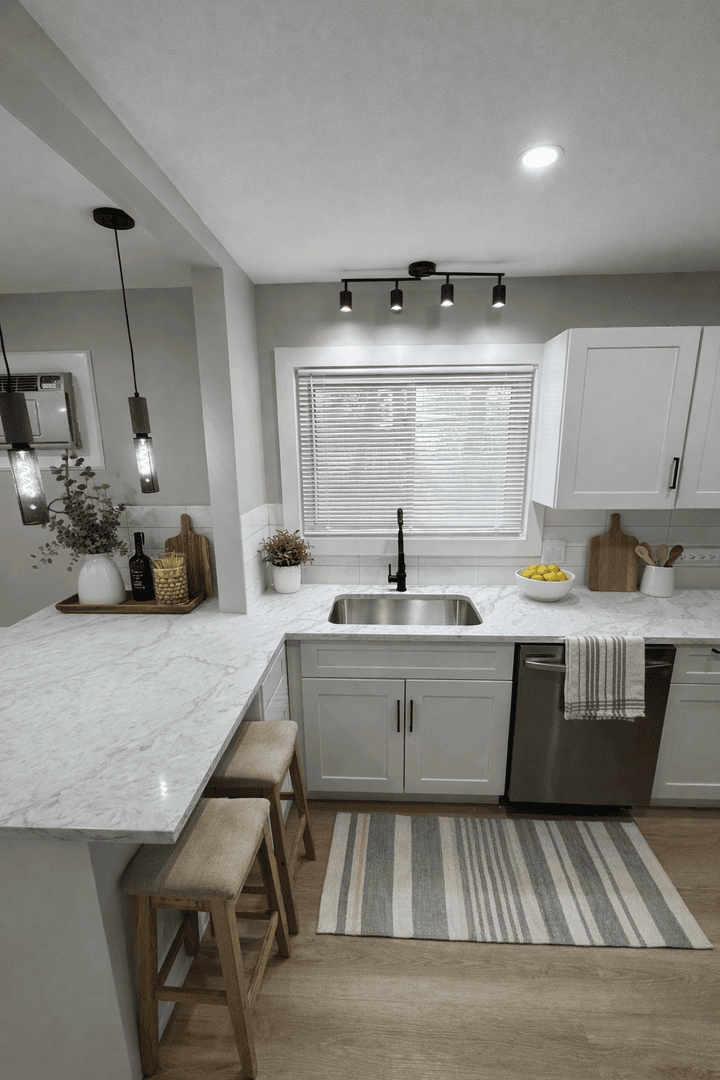 Plymouth Apartment: 775 Coolidge