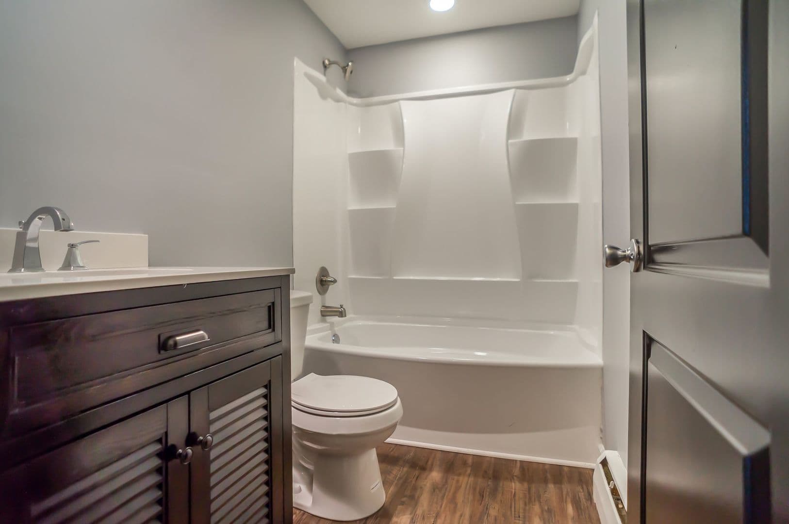 Walled Lake Apartment: 2173 Decker Rd