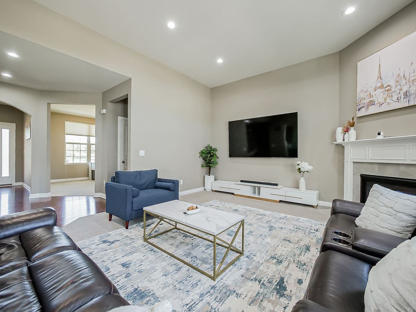 South Lyon House: 23431 Crooked Tree Ct S