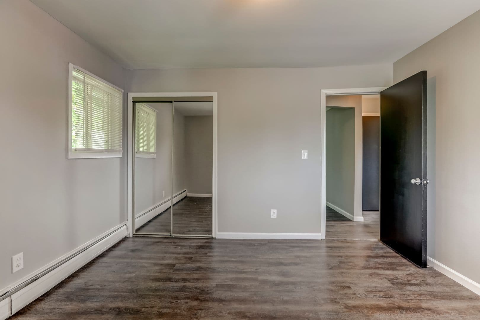 Clawson Apartment: 649 Maple Rd