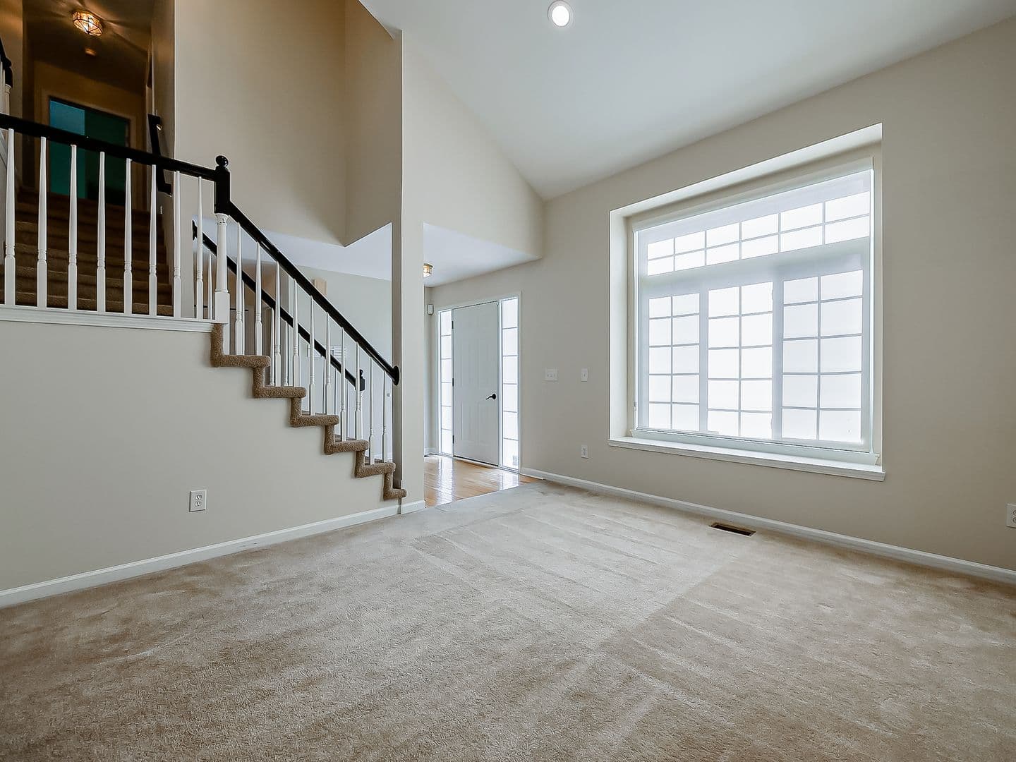 Wixom House: 3140 Mulberry Ct