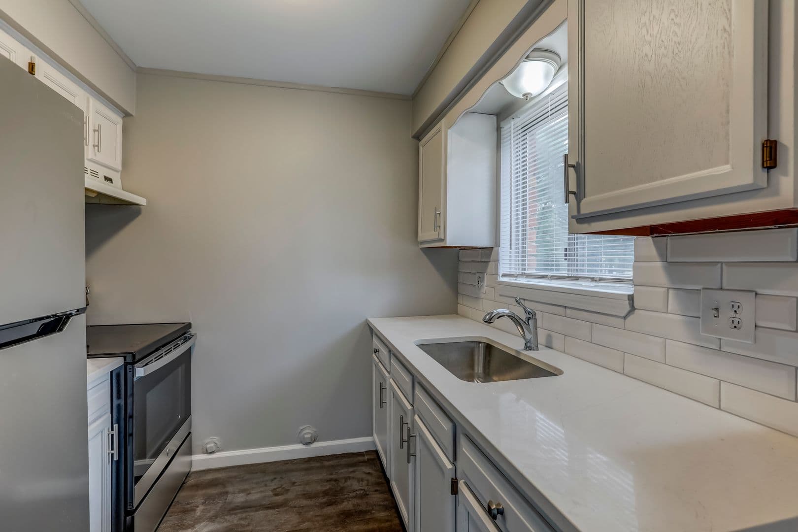 Walled Lake Apartment: 2155 Decker Rd
