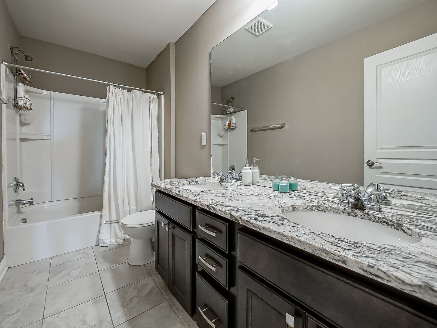 South Lyon House: 23431 Crooked Tree Ct S