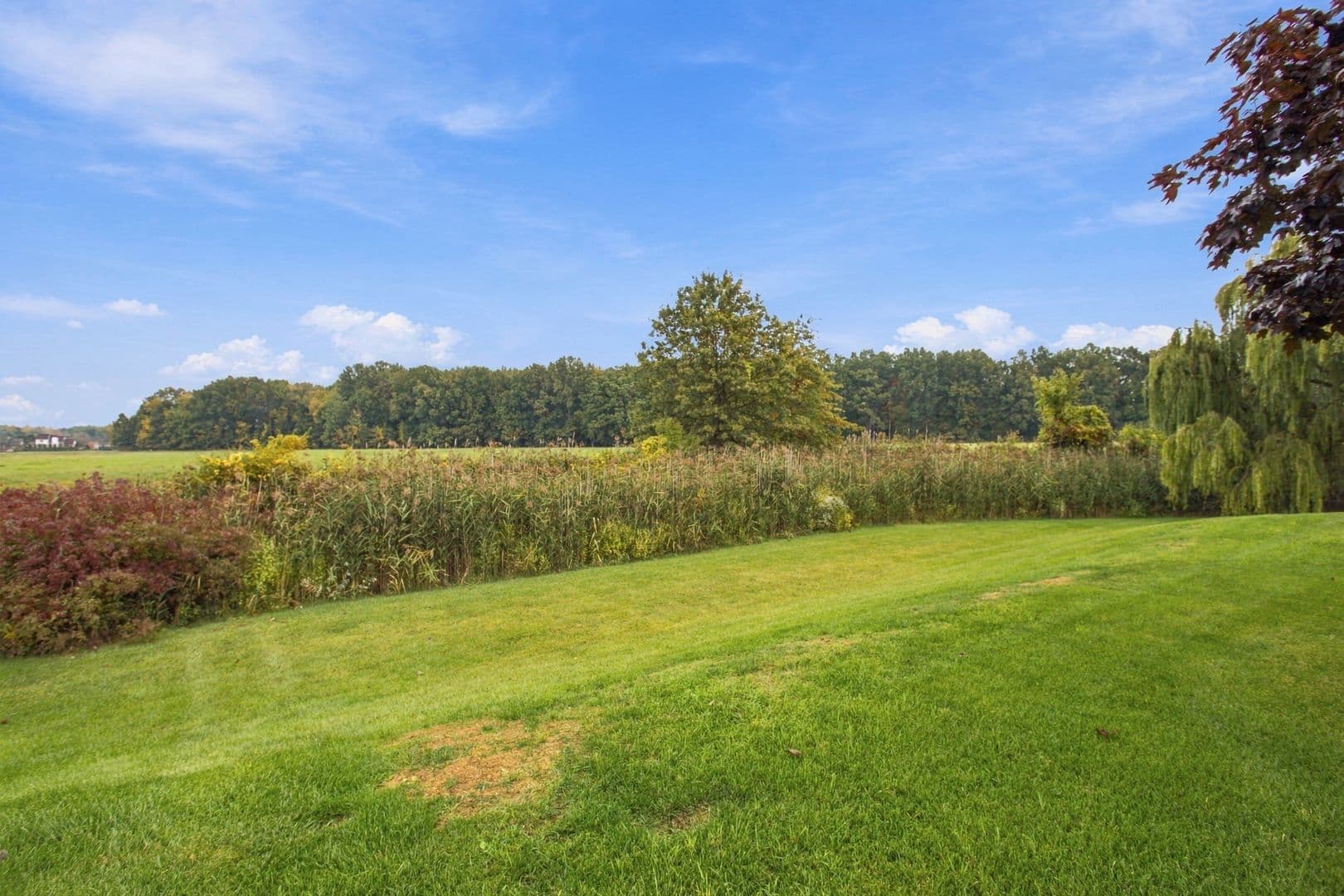 New Baltimore House: 52496 Fox Point Dr.
