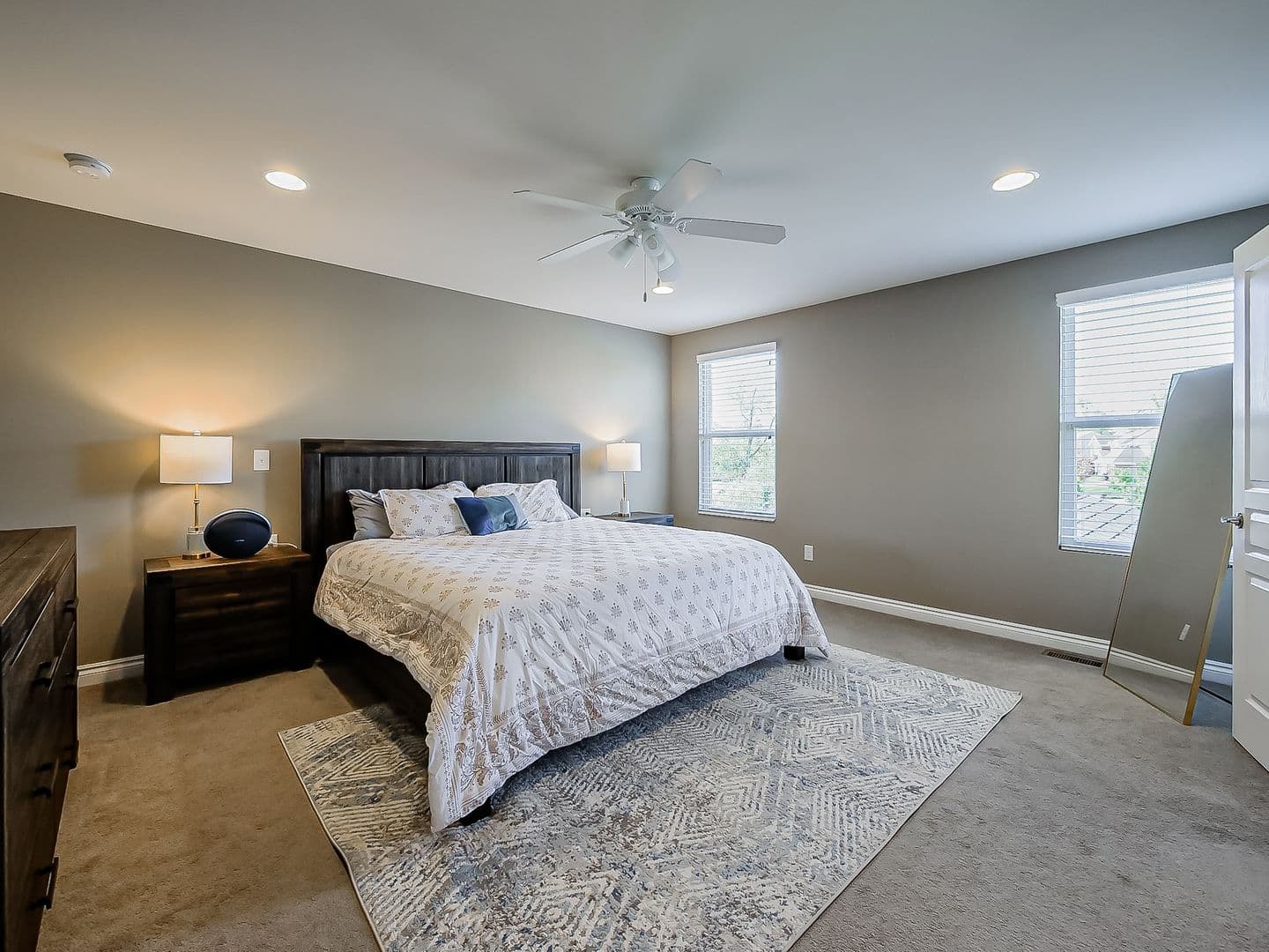 South Lyon House: 23431 Crooked Tree Ct S