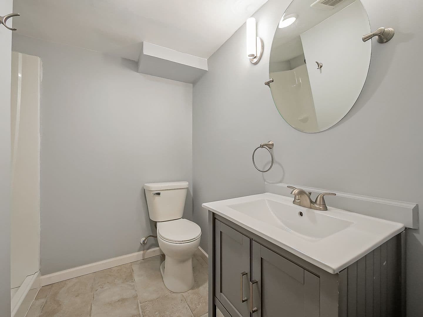 Novi House: 42195 Park Ridge Rd