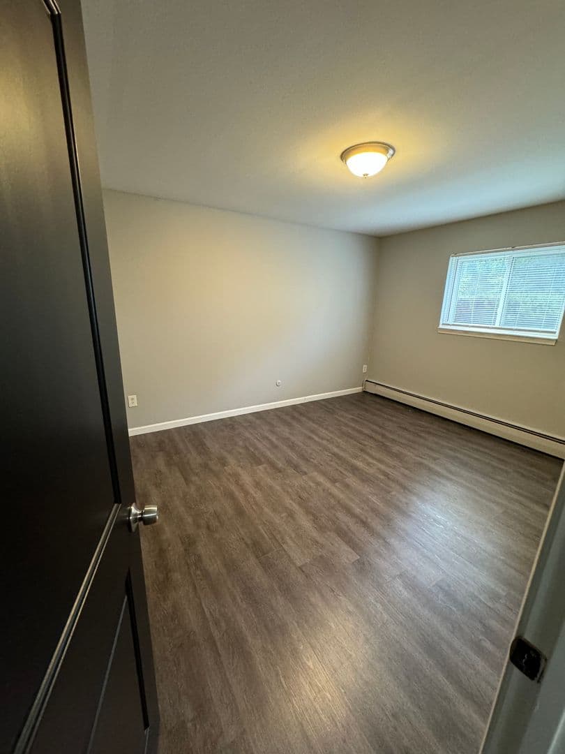 Walled Lake Apartment: 2155 Decker Rd