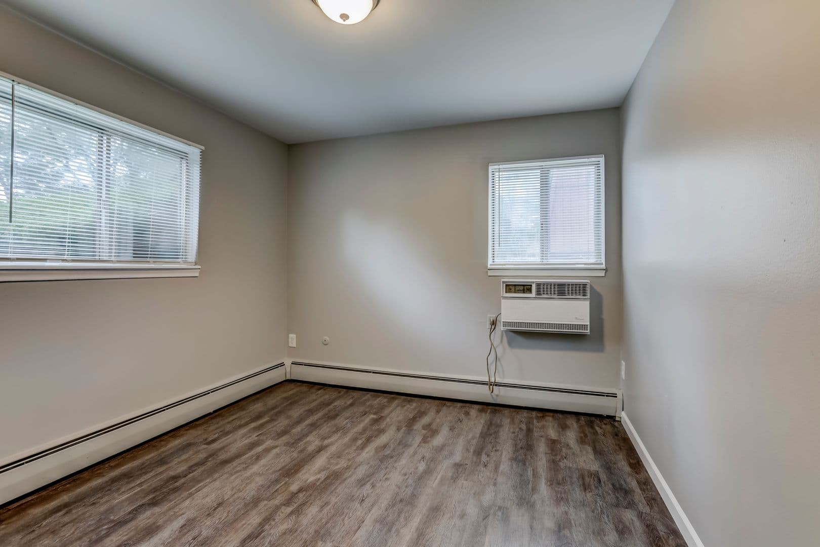 Walled Lake Apartment: 2155 Decker Rd