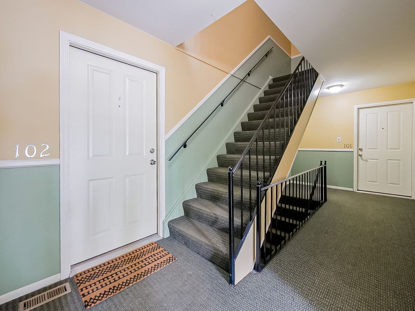 Northville House: 655 Randolph St Unit 102