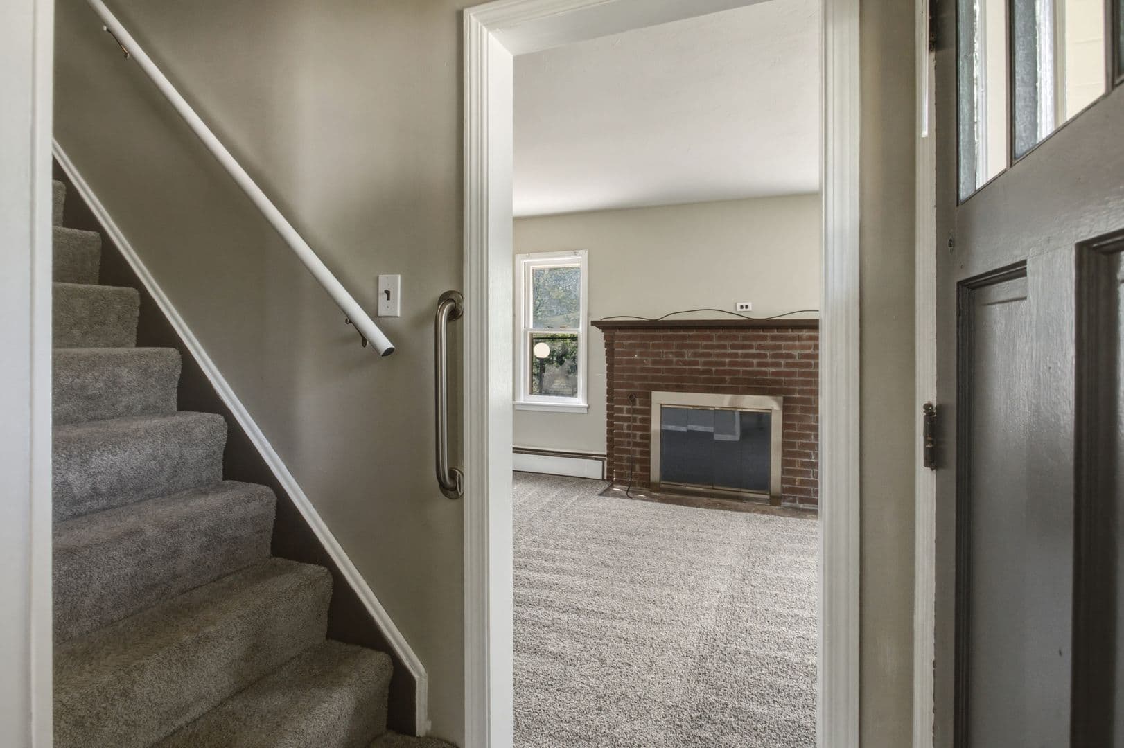 Dearborn Heights House: 25433 McDonald St