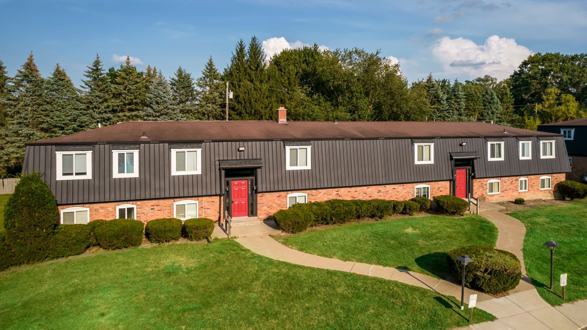 Walled Lake Apartment: 2157 Decker Rd