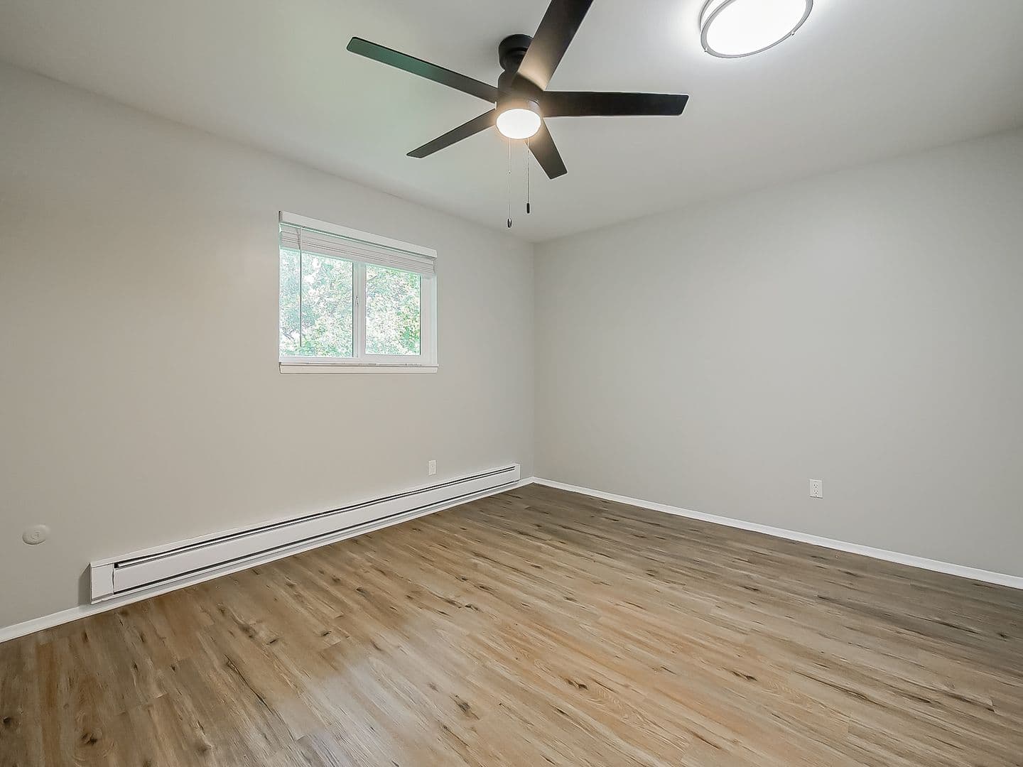 White Lake Apartment: 221 Summit Ridge Dr