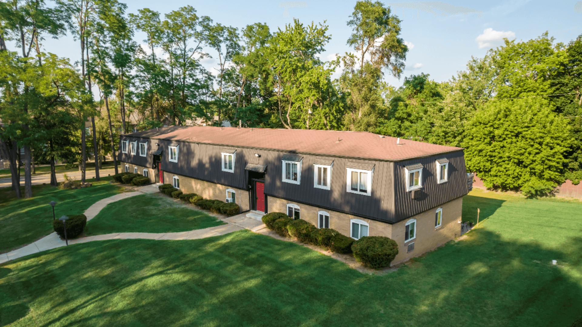Walled Lake Apartment: 2173 Decker Rd