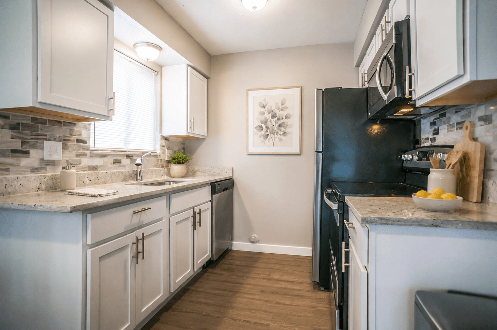 Walled Lake Apartment: 2157 Decker Rd
