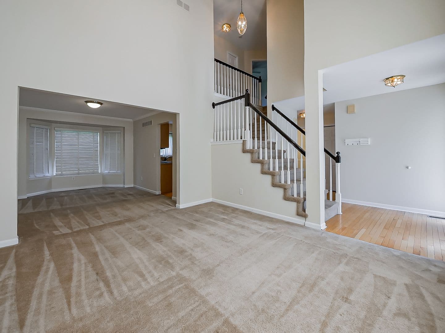 Wixom House: 3140 Mulberry Ct