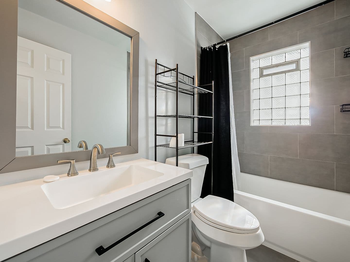 Inkster House: 127 Auburn St