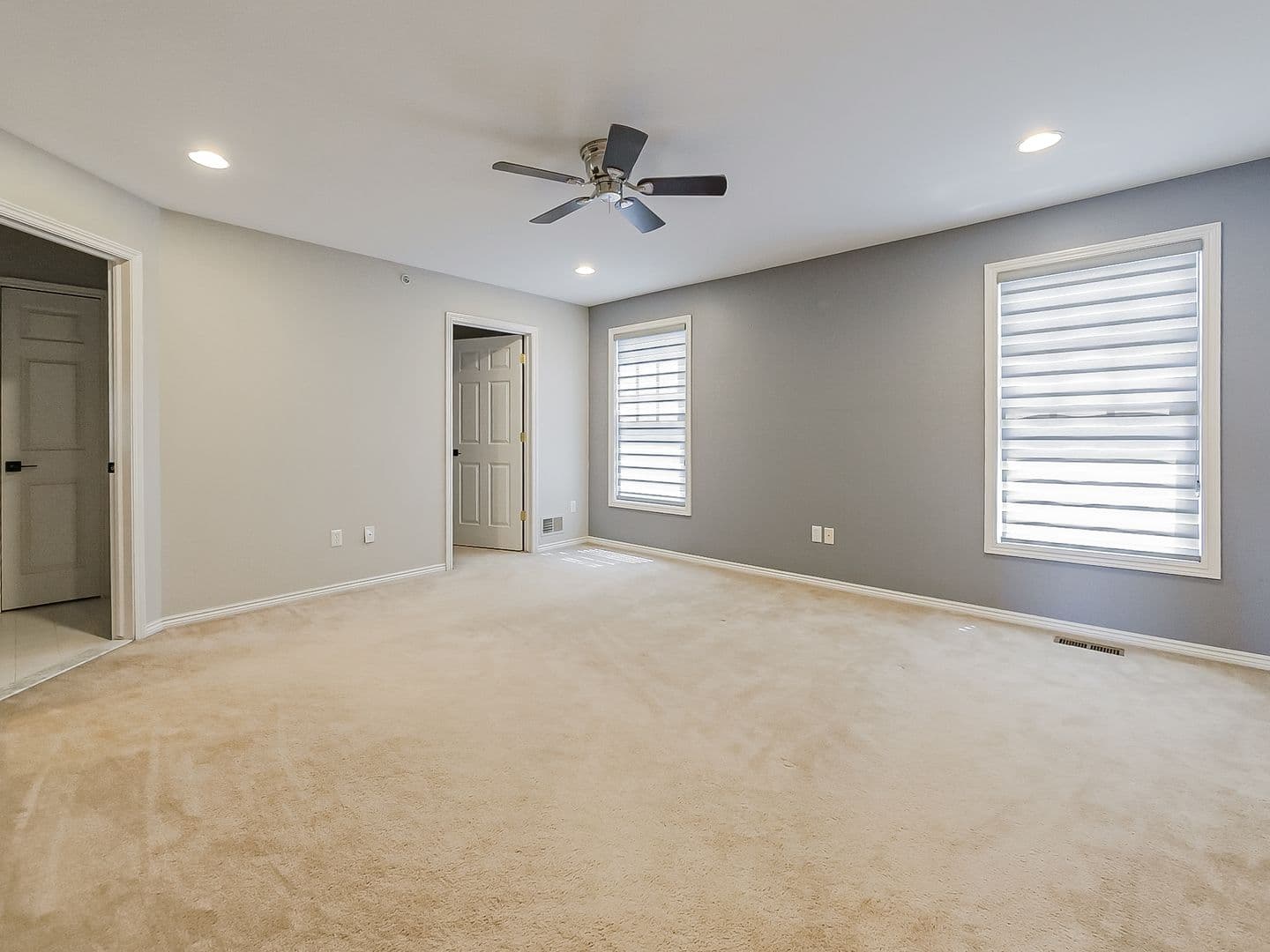 Canton House: 50107 Harding St
