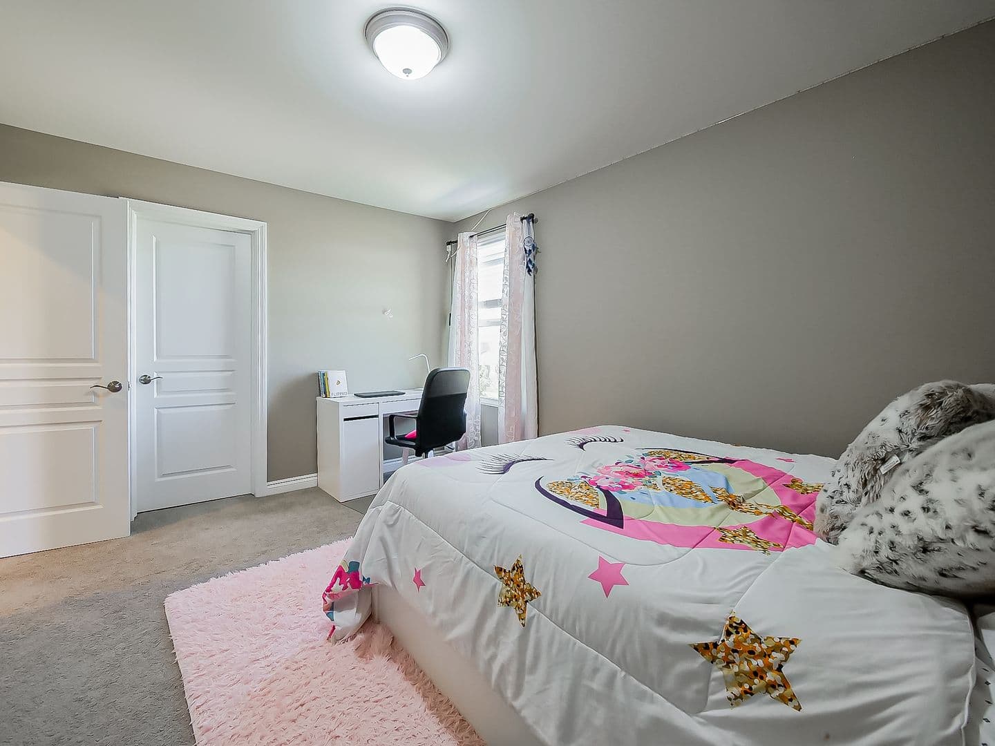 South Lyon House: 23431 Crooked Tree Ct S