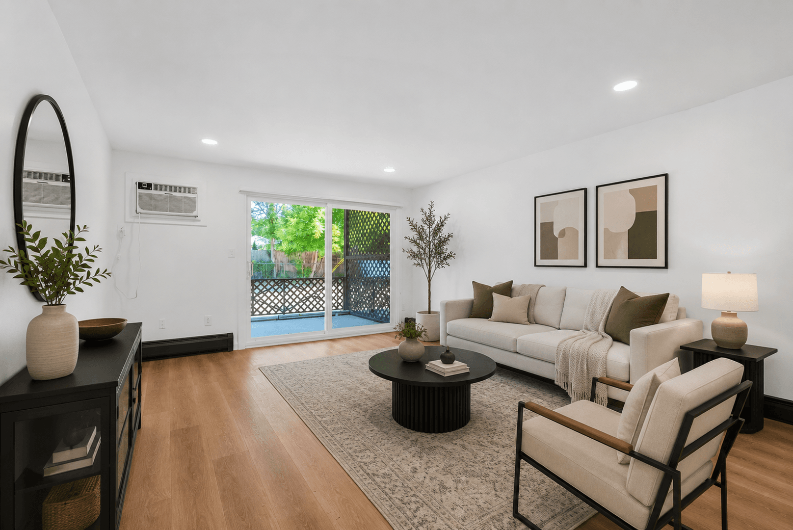 Plymouth Apartment: 775 Coolidge