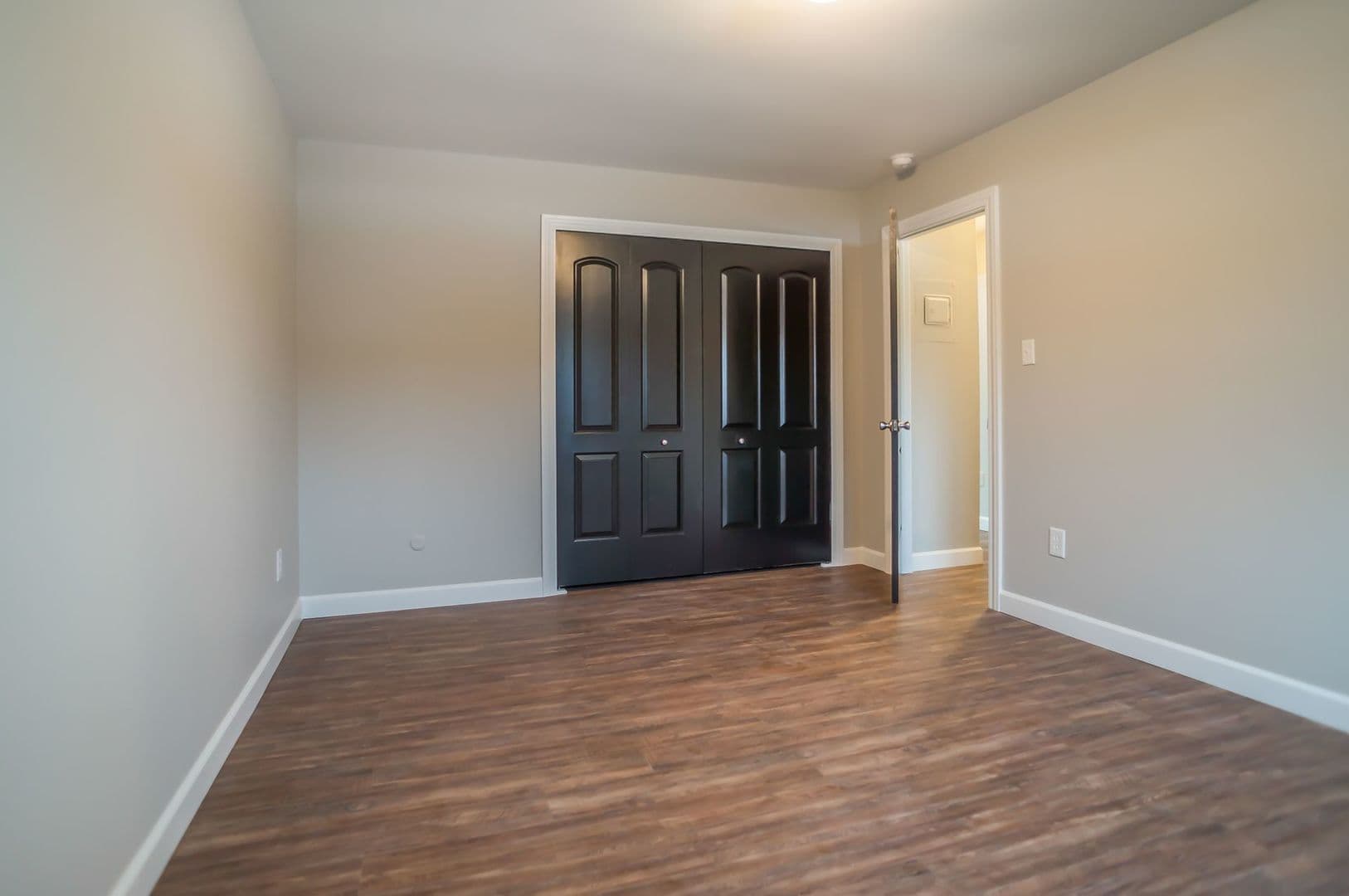 Walled Lake Apartment: 2173 Decker Rd