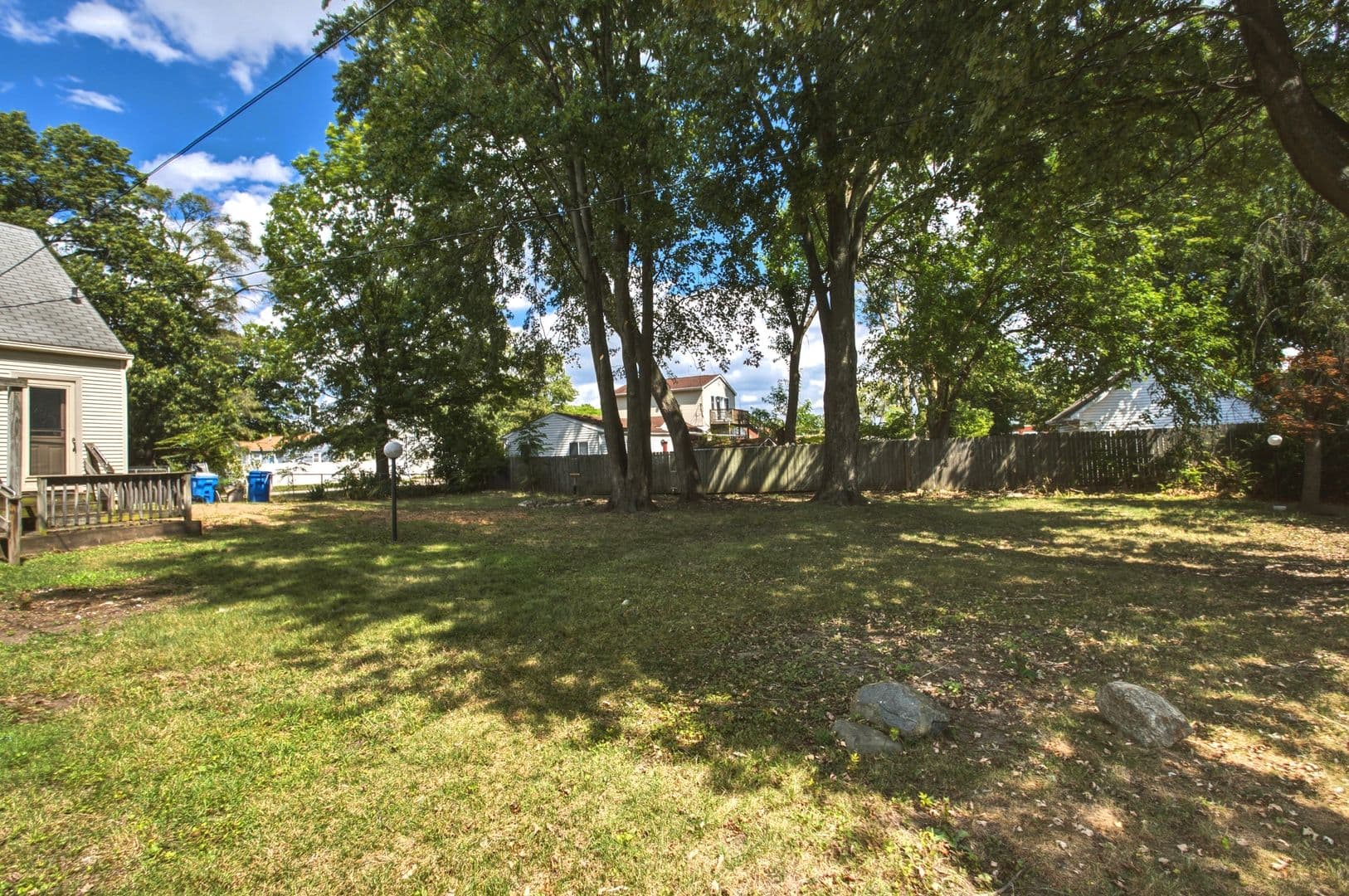 Dearborn Heights House: 25433 McDonald St