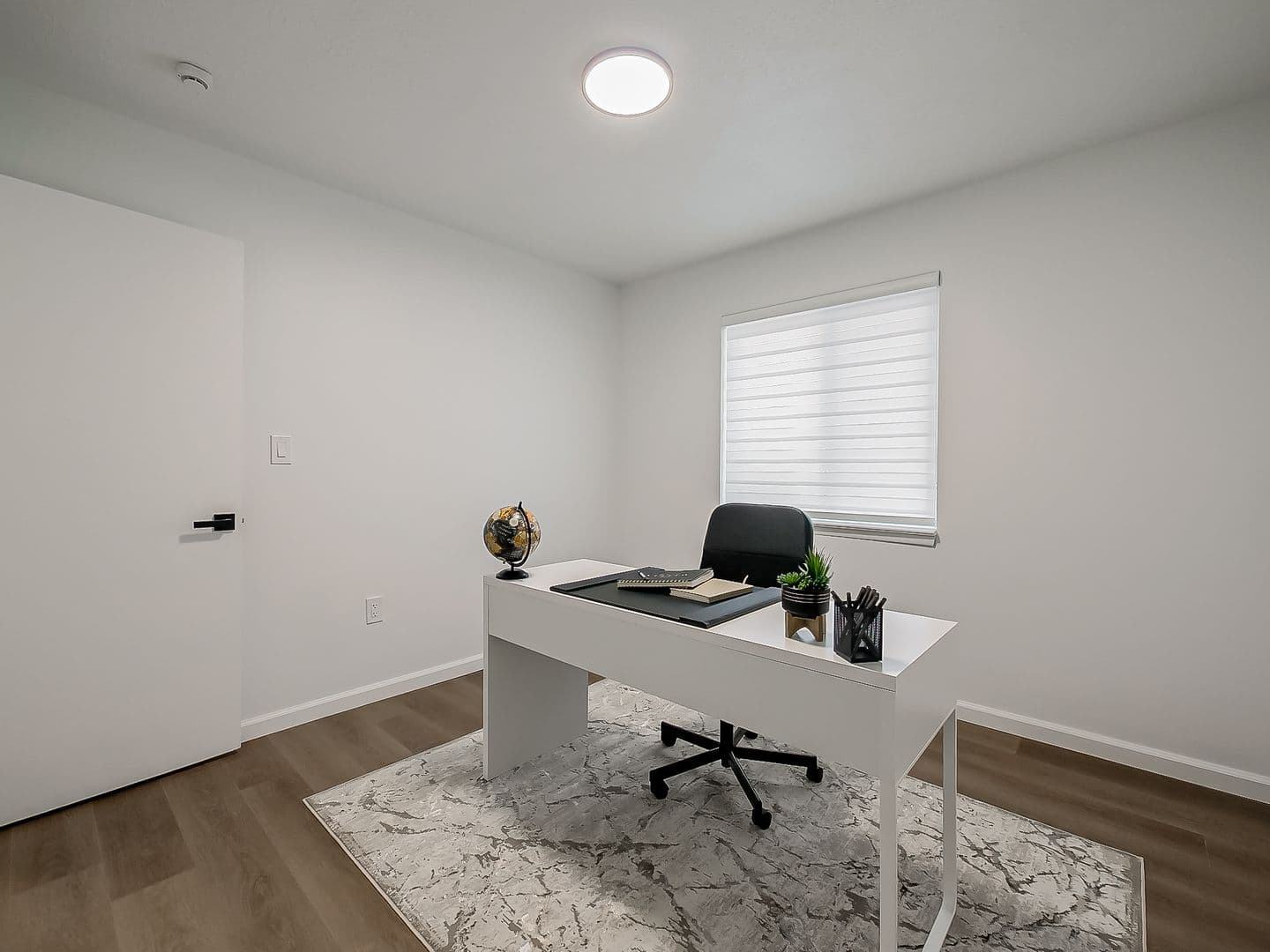 Plymouth Apartment: 40325 Plymouth Road
