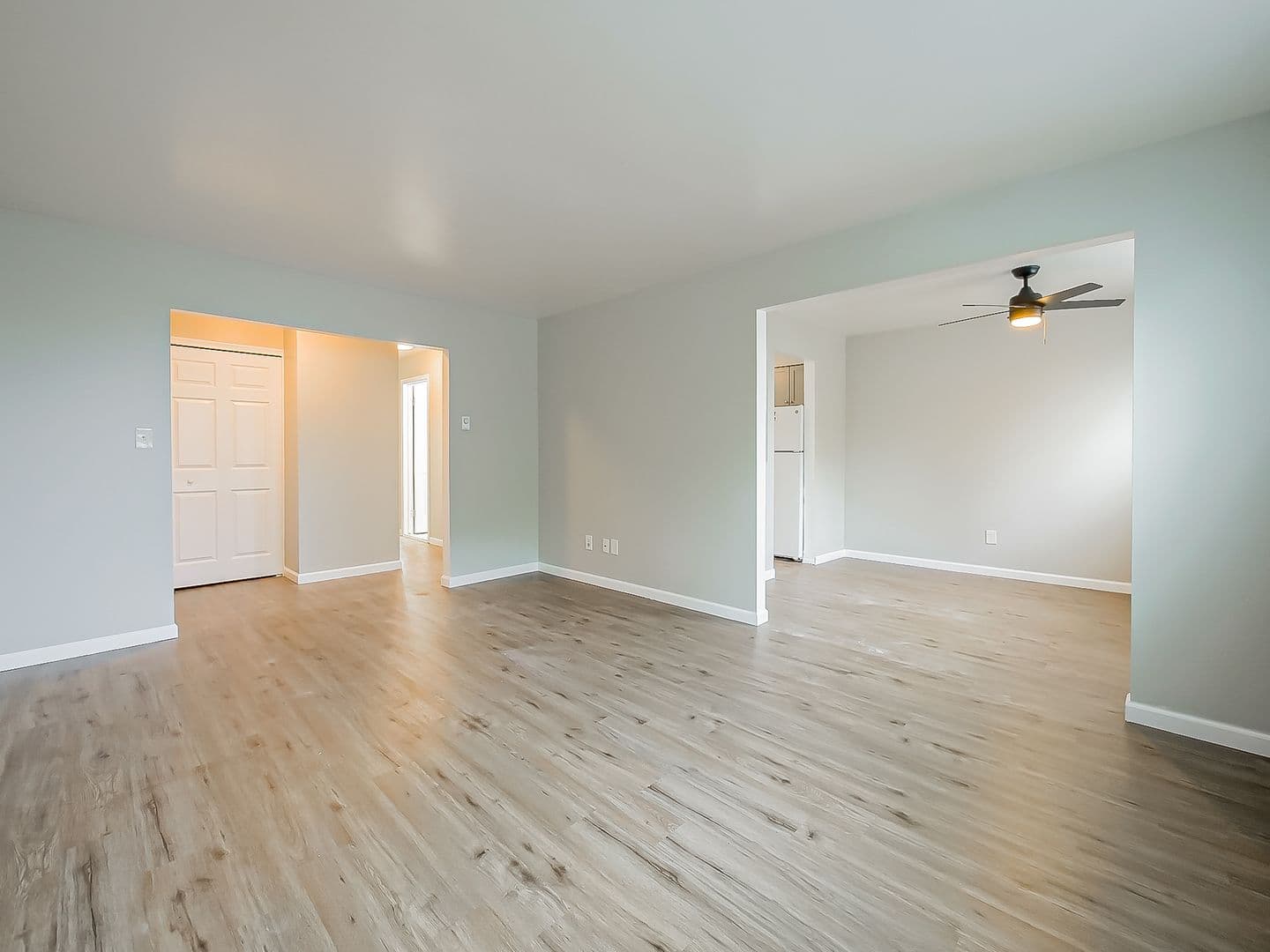 White Lake Apartment: 219 Summit Ridge Dr