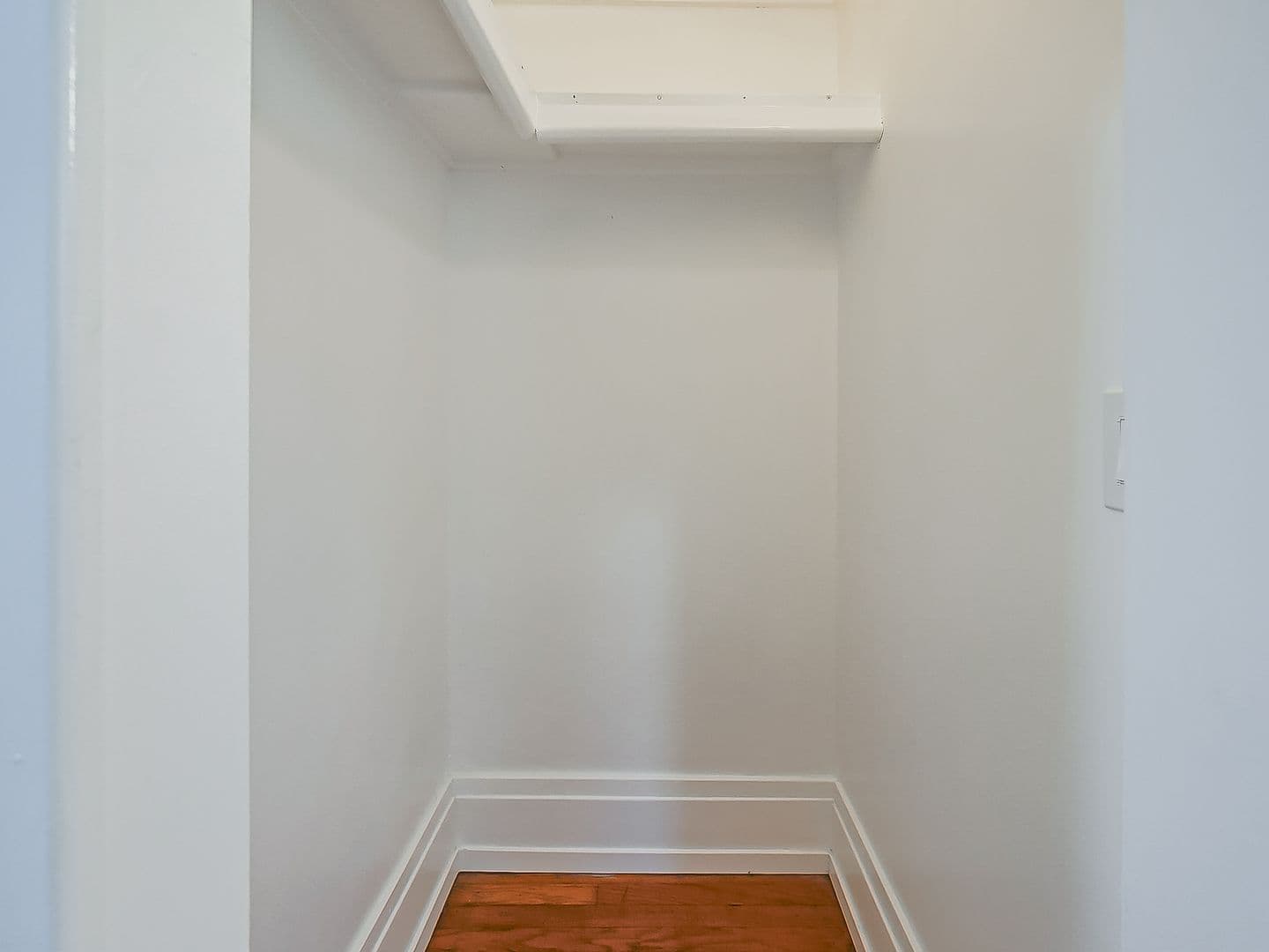 Waterford Apartment: 3160 Dixie Hwy