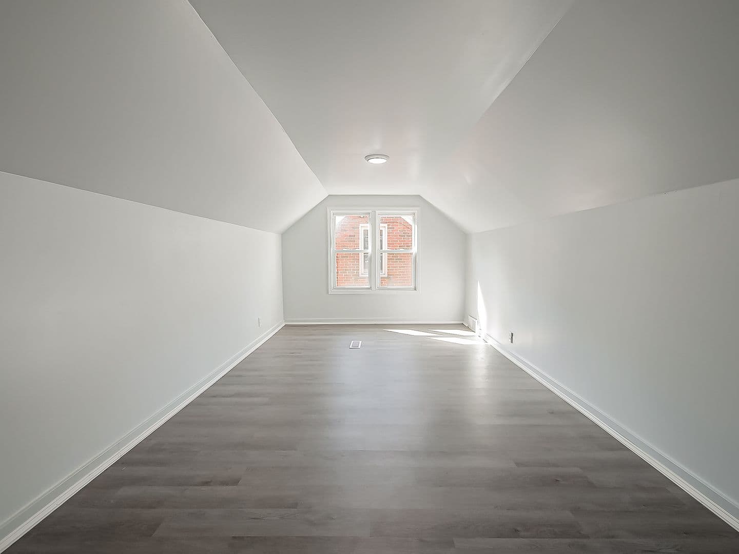 Inkster House: 127 Auburn St