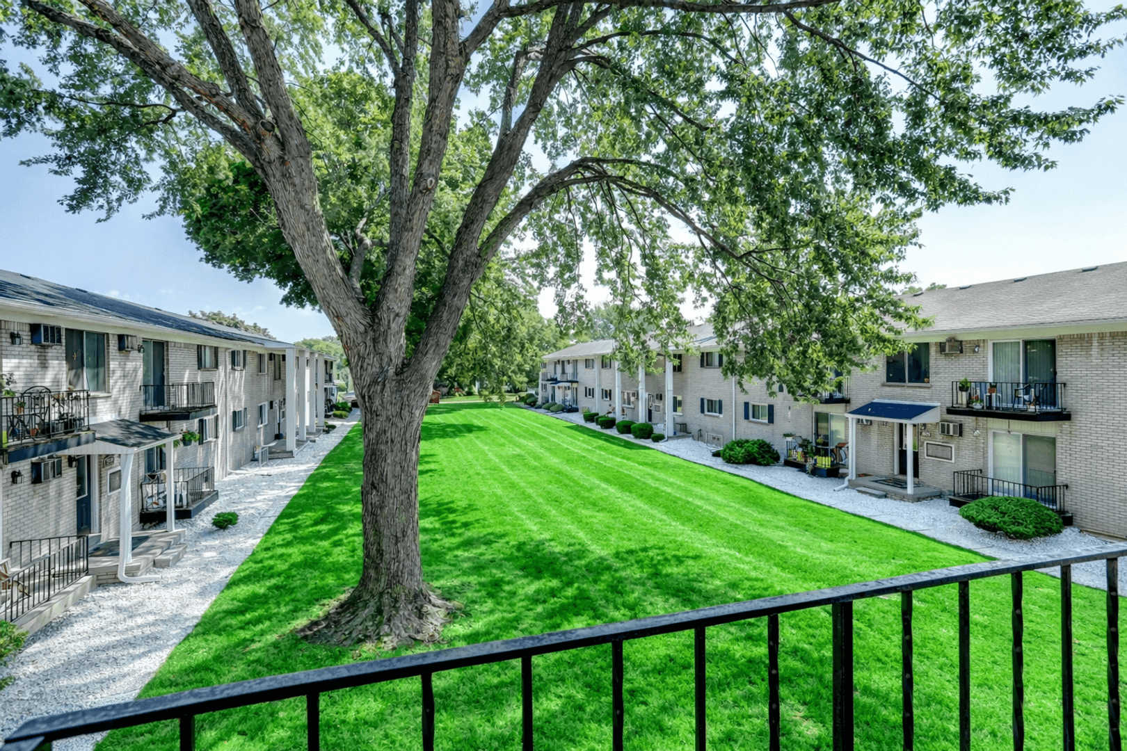 Dearborn Heights Apartment: 5630 Pardee