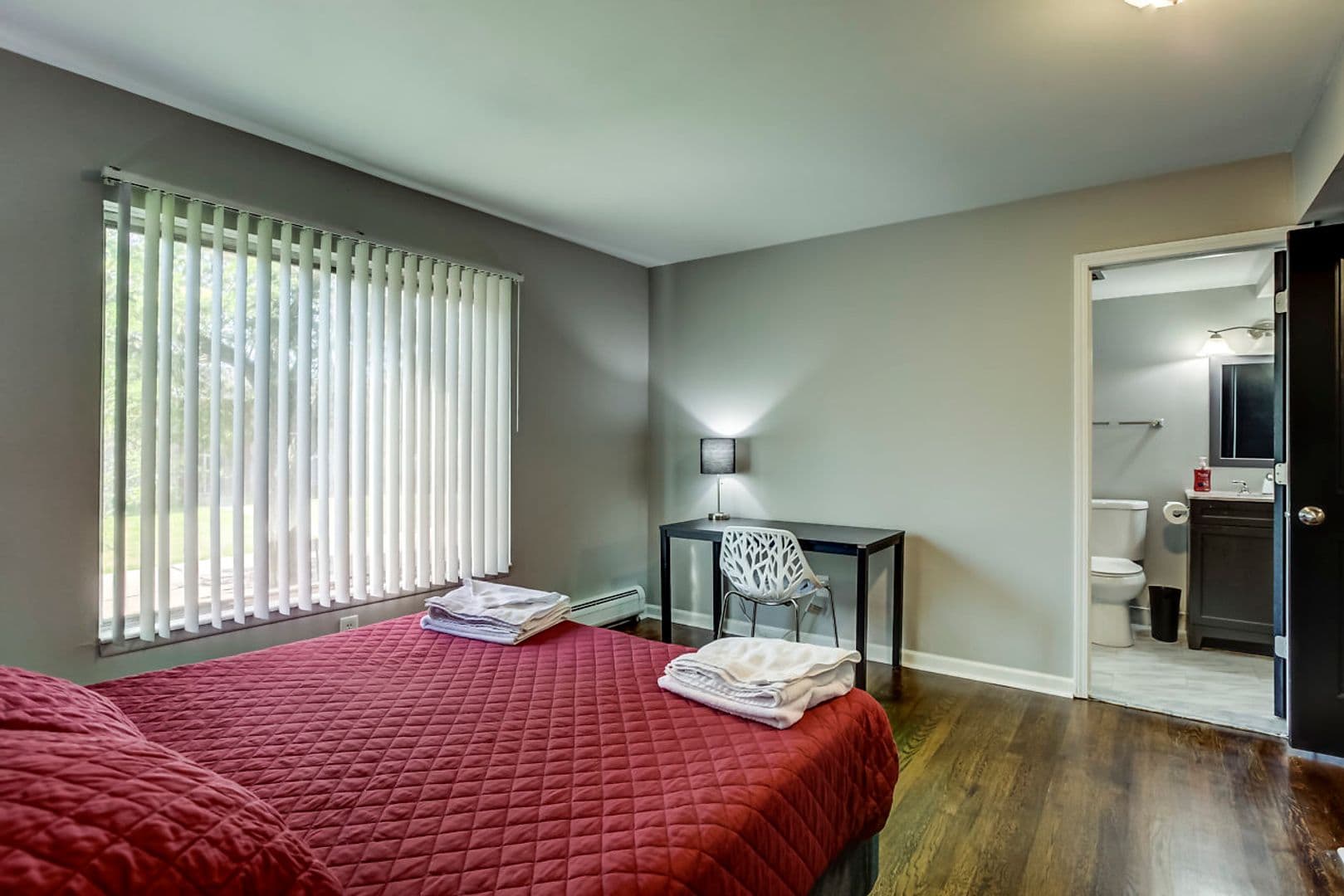 Farmington Apartment: 33302 Kingslane Ct