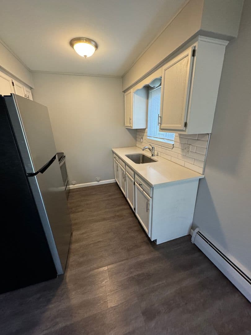 Walled Lake Apartment: 2155 Decker Rd