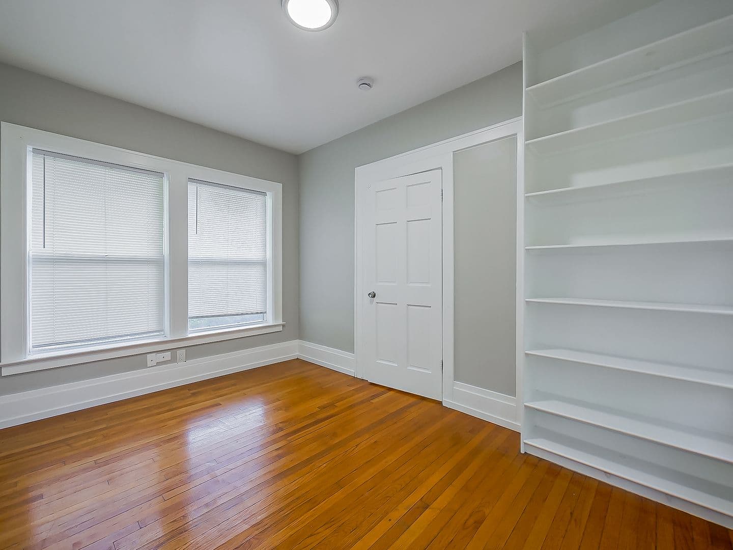 Waterford Apartment: 3160 Dixie Hwy