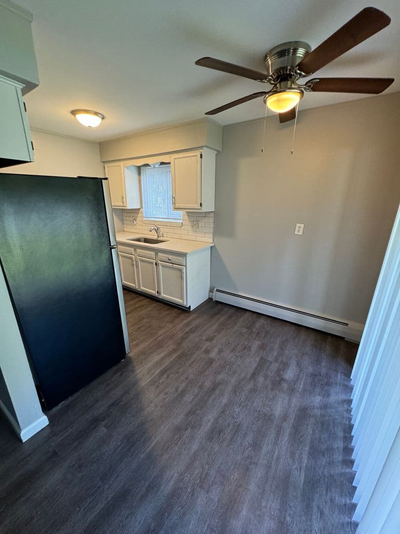 Walled Lake Apartment: 2155 Decker Rd