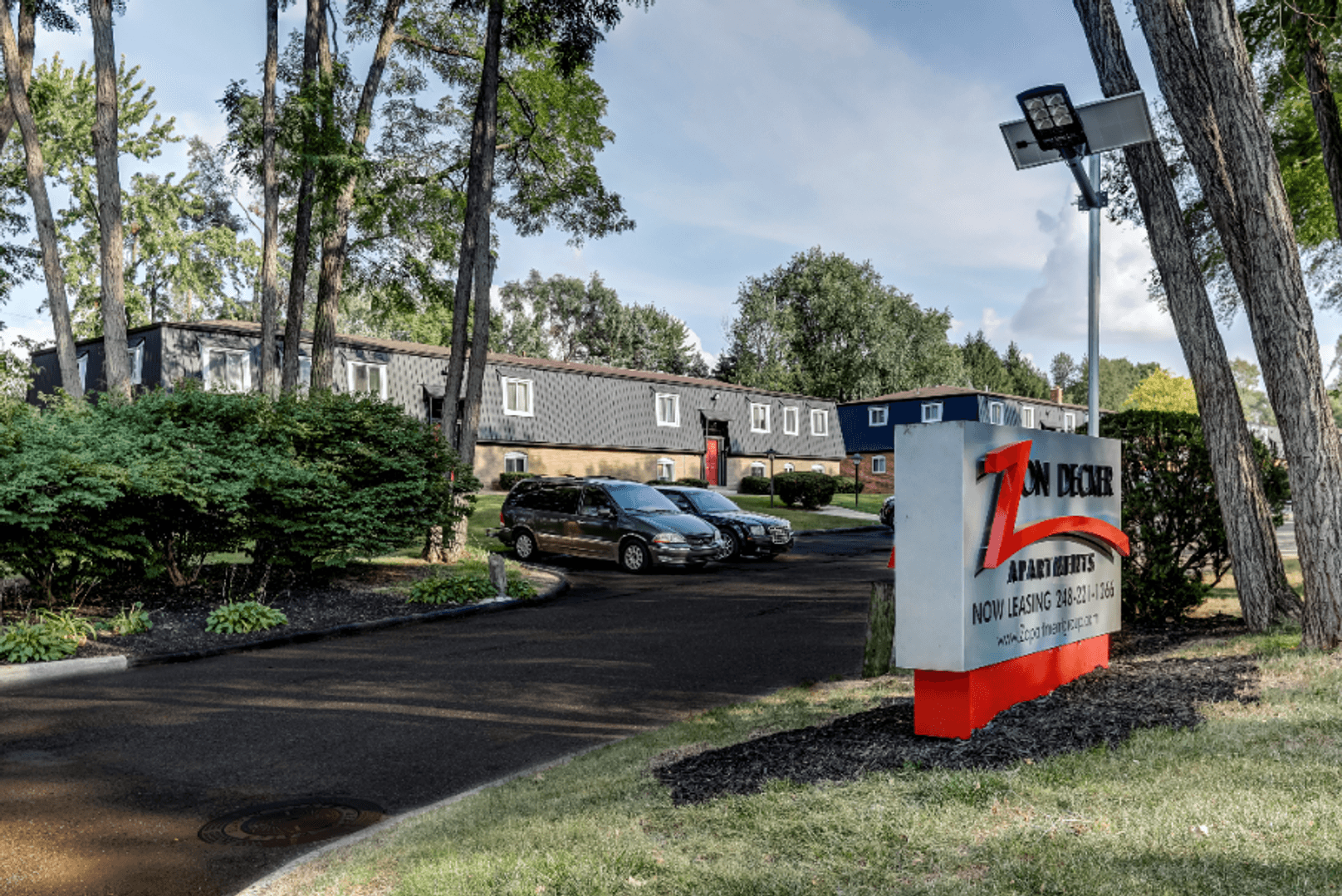 Walled Lake Apartment: 2173 Decker Rd