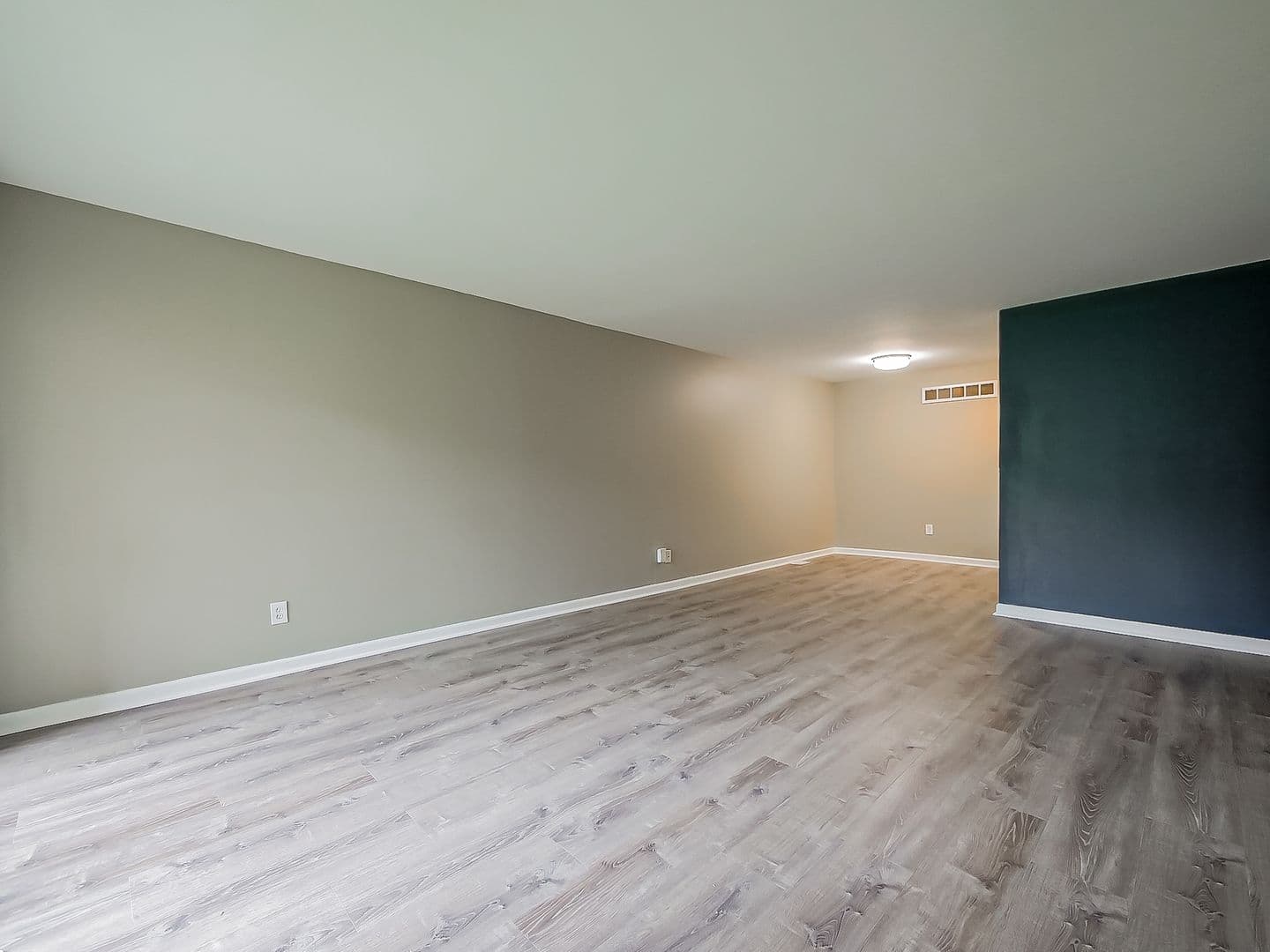 Northville House: 655 Randolph St Unit 102