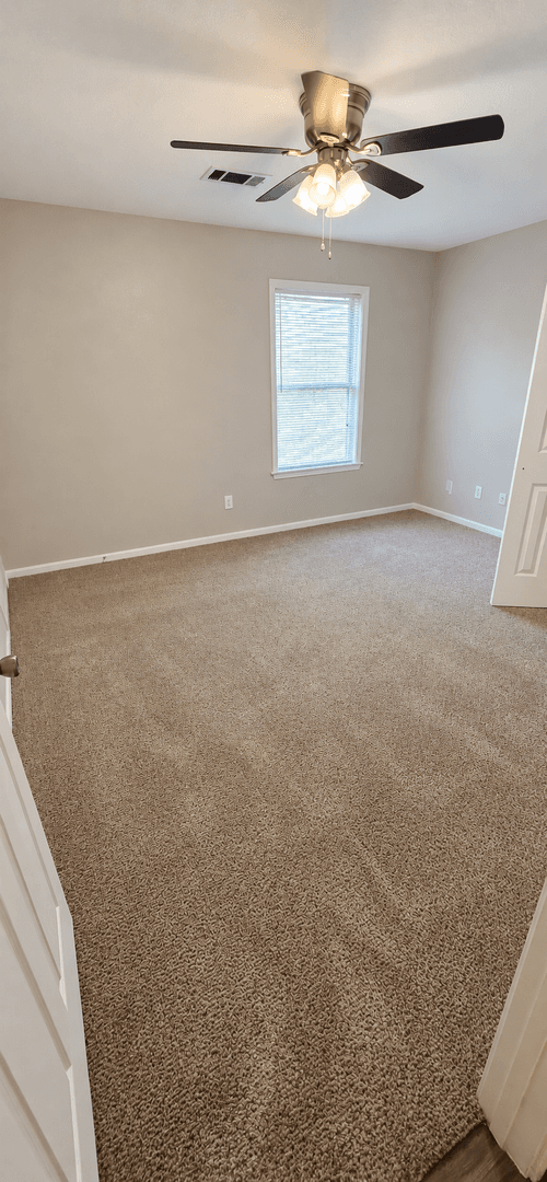Bryan Multiplex: 1737 Rock Hollow Loop