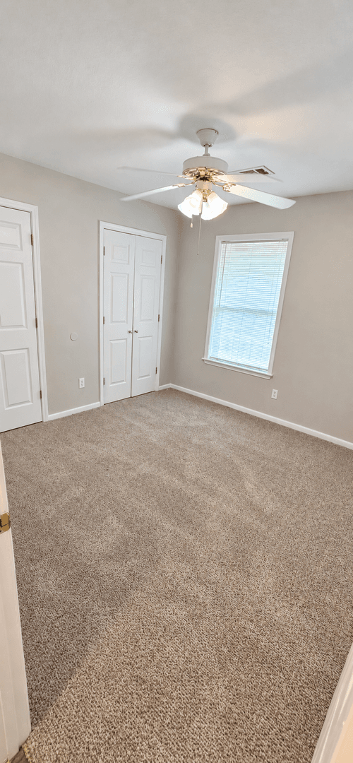 Bryan Multiplex: 1737 Rock Hollow Loop