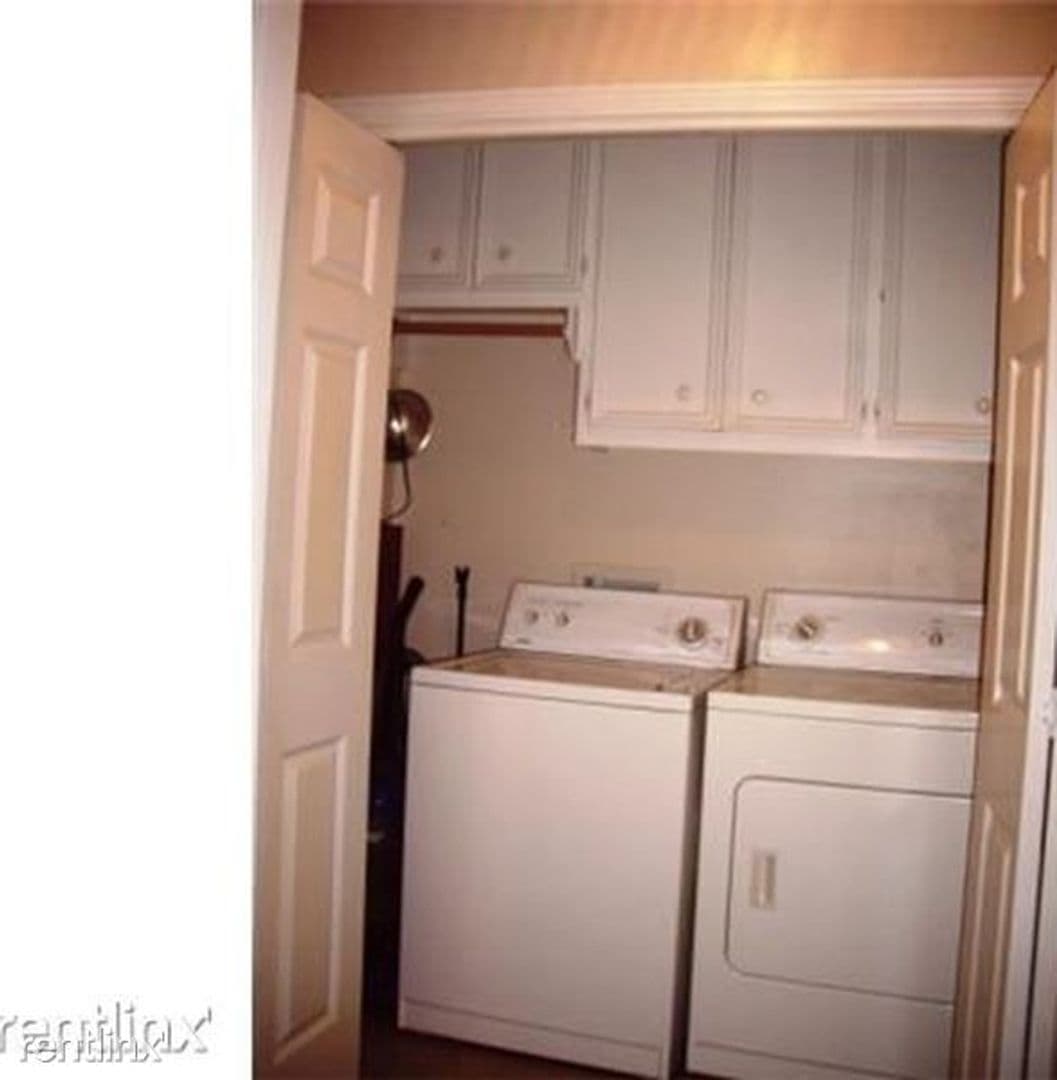 Bryan Multiplex: 3313 A Forestwood