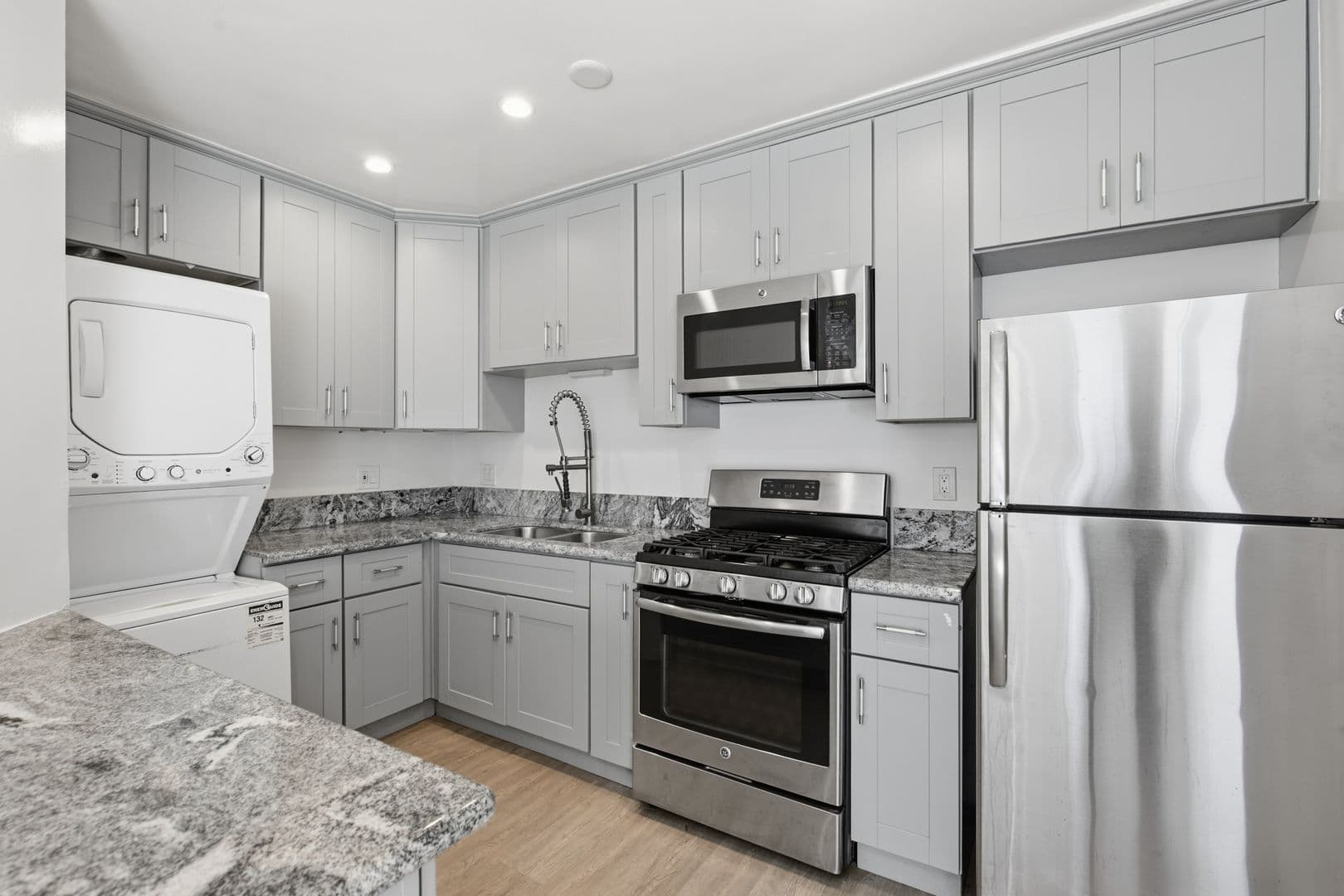 Santa Monica Apartment: 1313 Pico Blvd