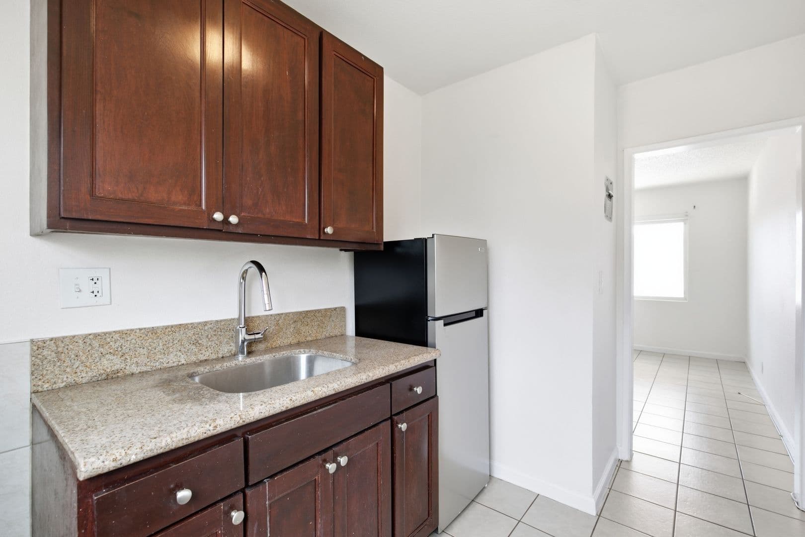 Huntington Park Apartment: 7101 Rugby Ave
