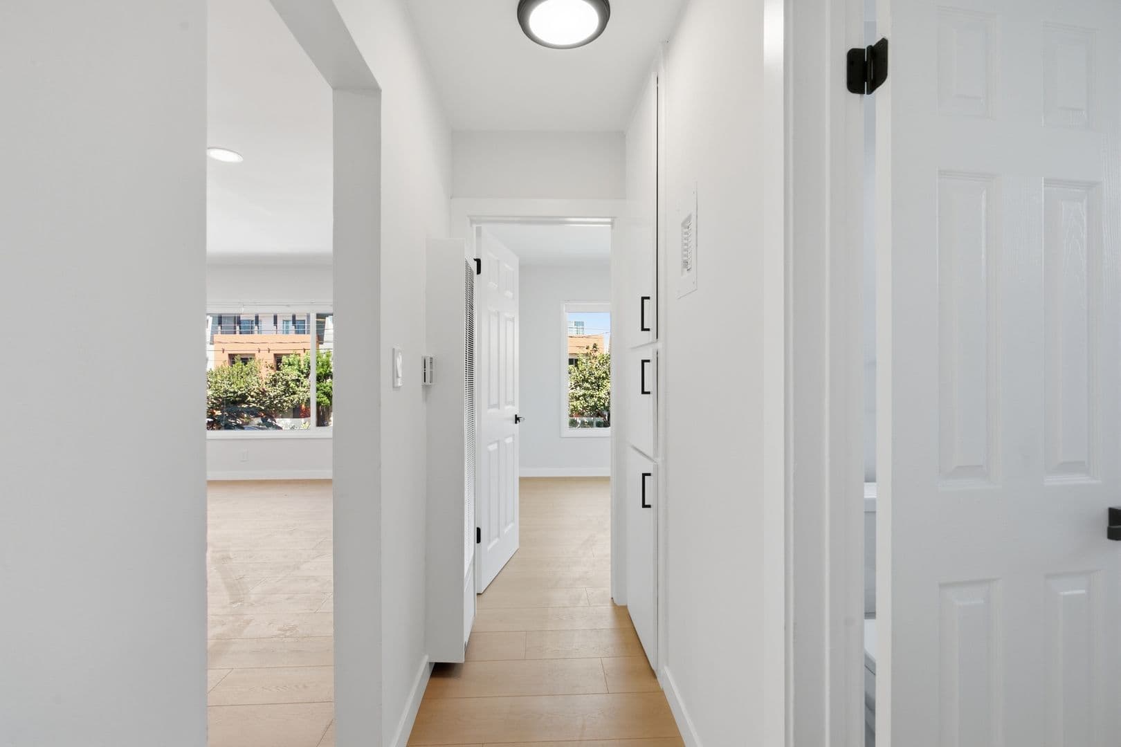 Sherman Oaks Apartment: 14620-14626 Magnolia Blvd